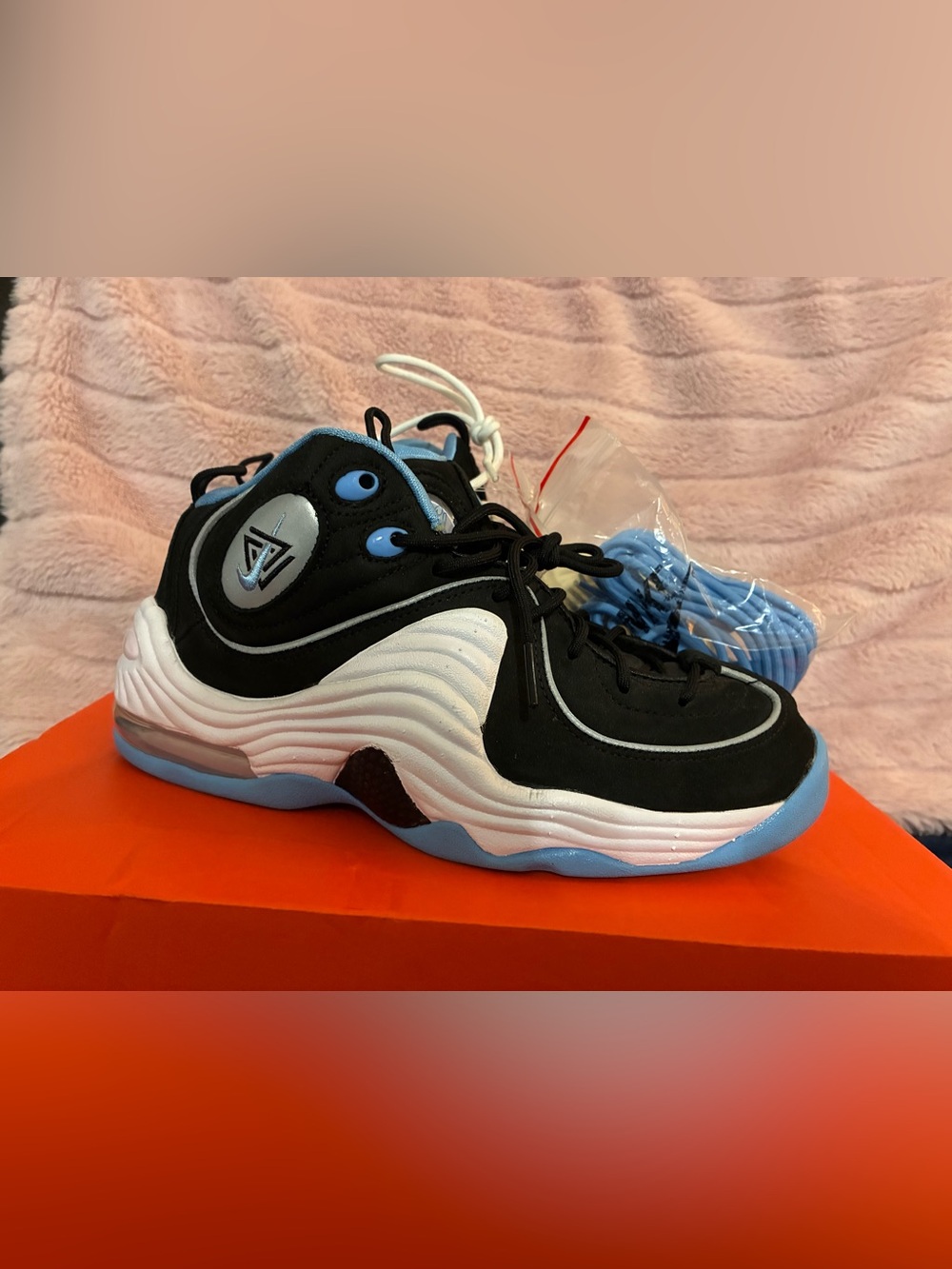 Nike Air Penny 2 Social status White High-Top Sneakers with Light Blue